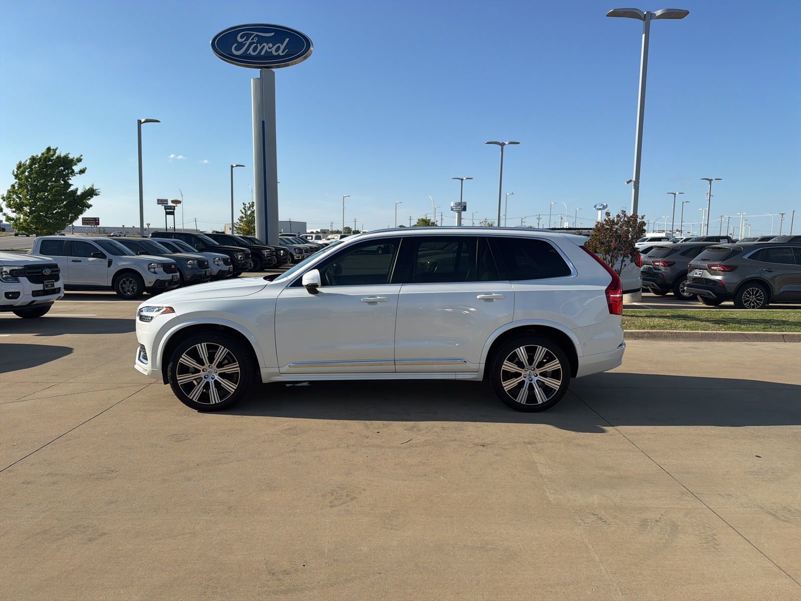 Used 2023 Volvo XC90 B6 Ultimate w/ Protection Package Premier AWD/4WD video 2