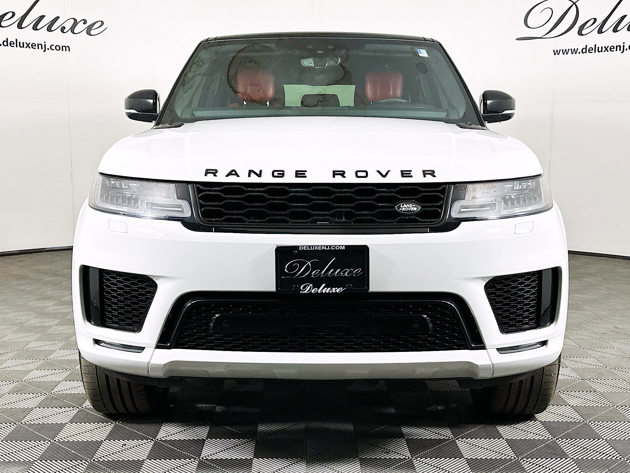 Used 2022 Land Rover Range Rover Sport HST image 2