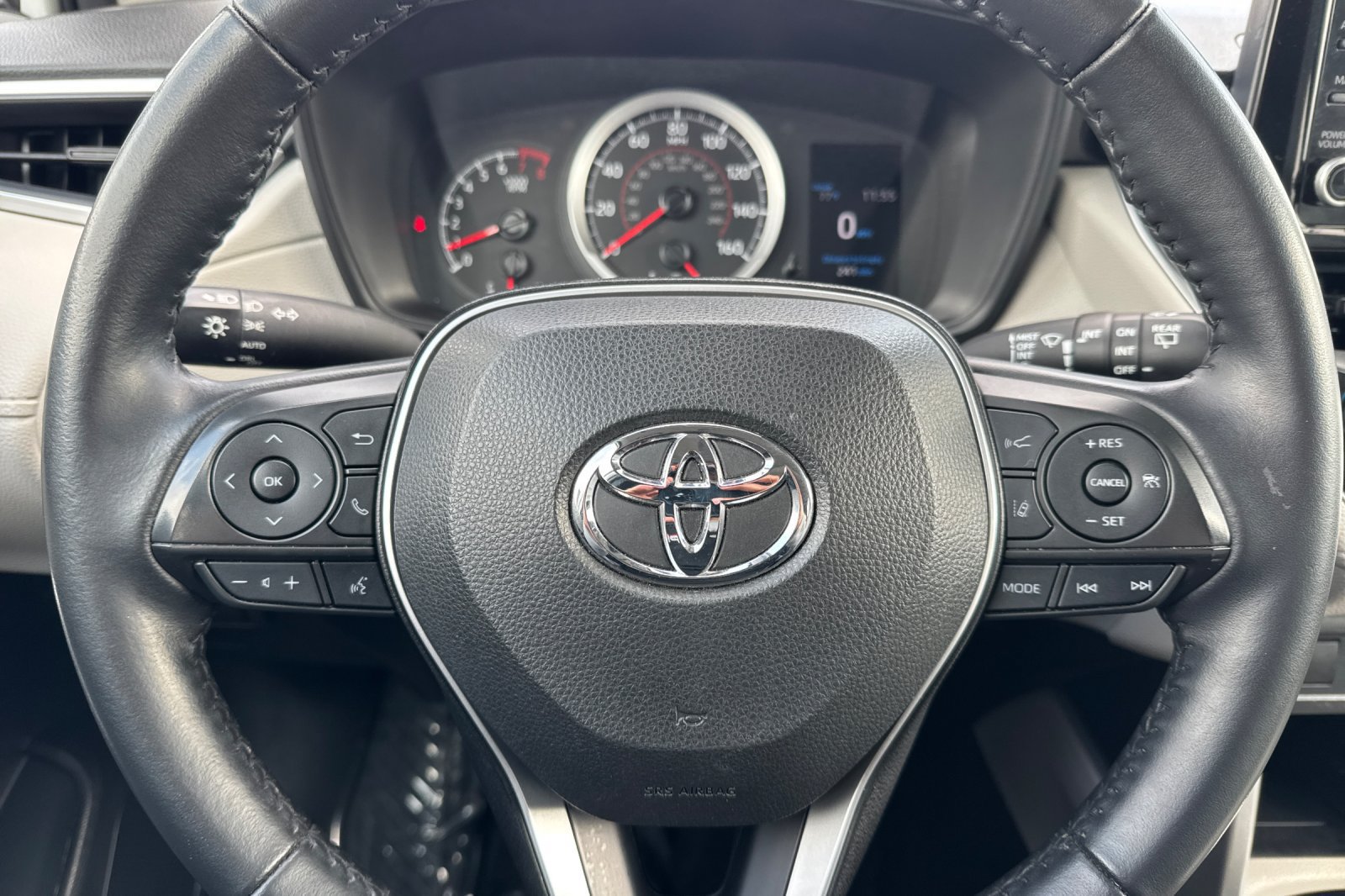 Certified 2022 Toyota Corolla Cross LE w/ Moonroof Package FWD image 30