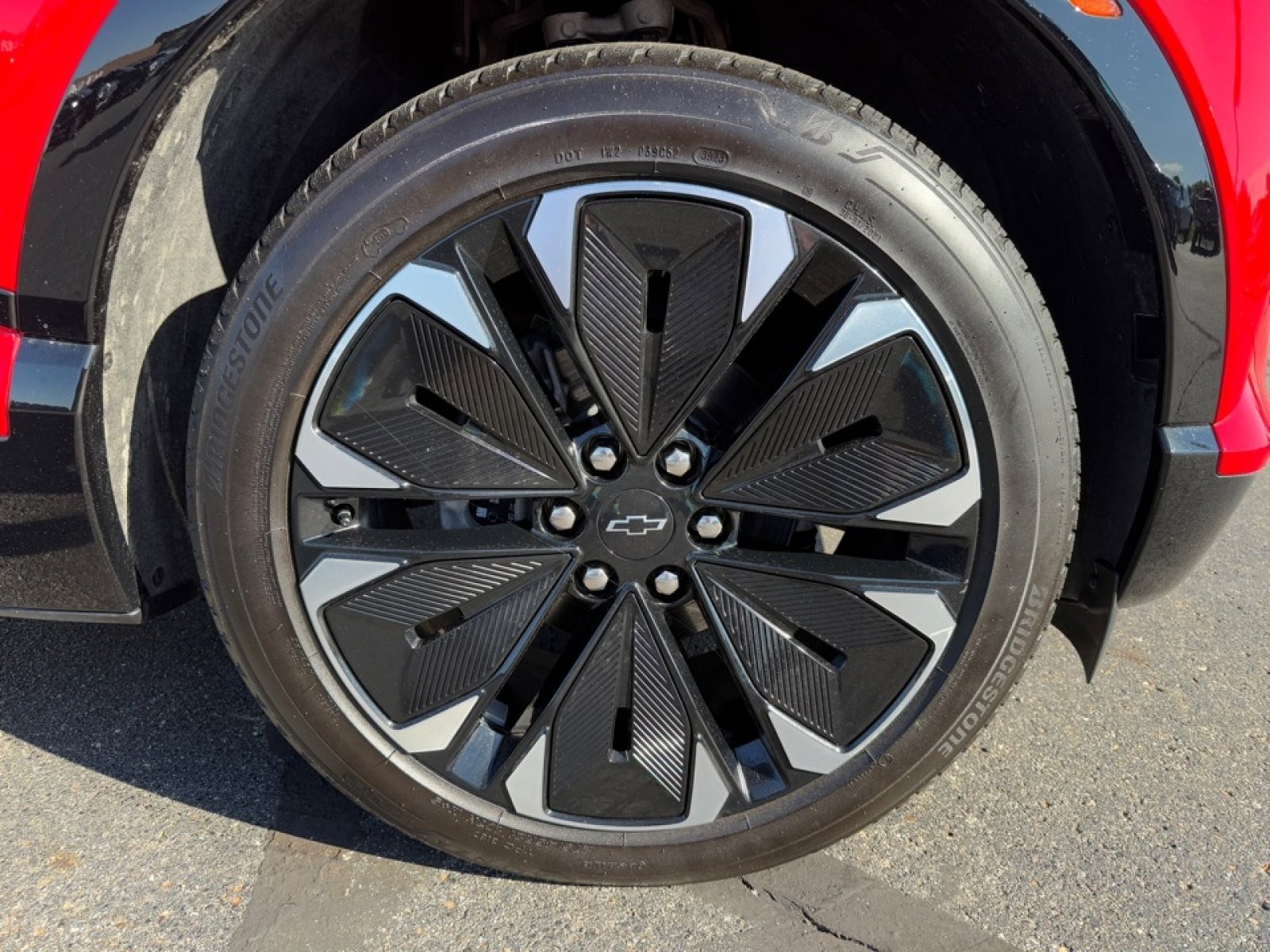 Used 2024 Chevrolet Blazer EV RS image 40