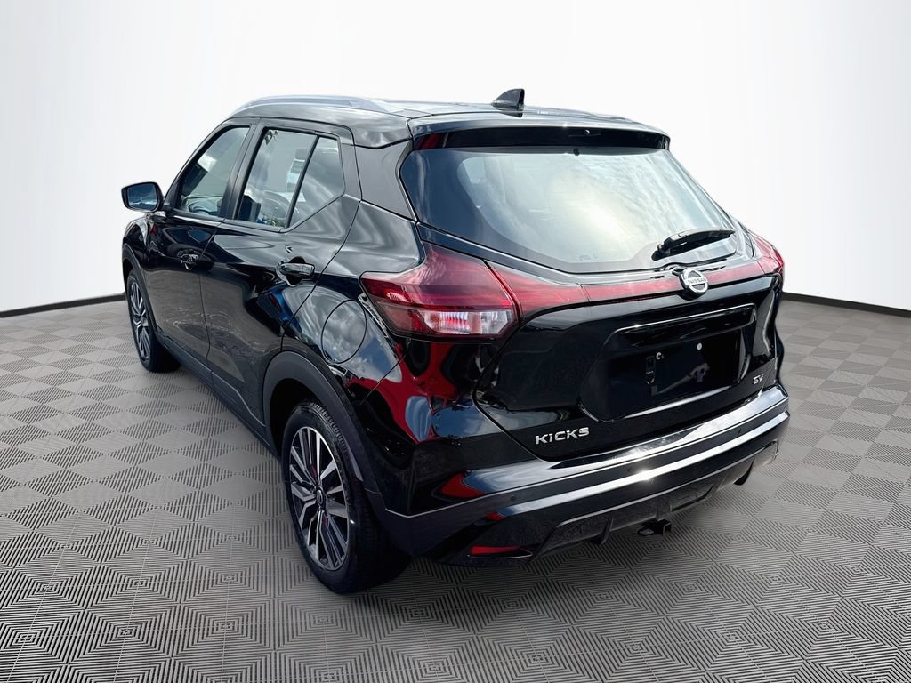 Used 2021 Nissan Kicks SV FWD image 8