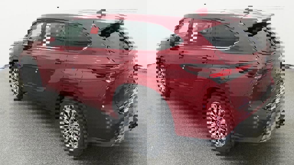 New 2026 Toyota Highlander Platinum image 5