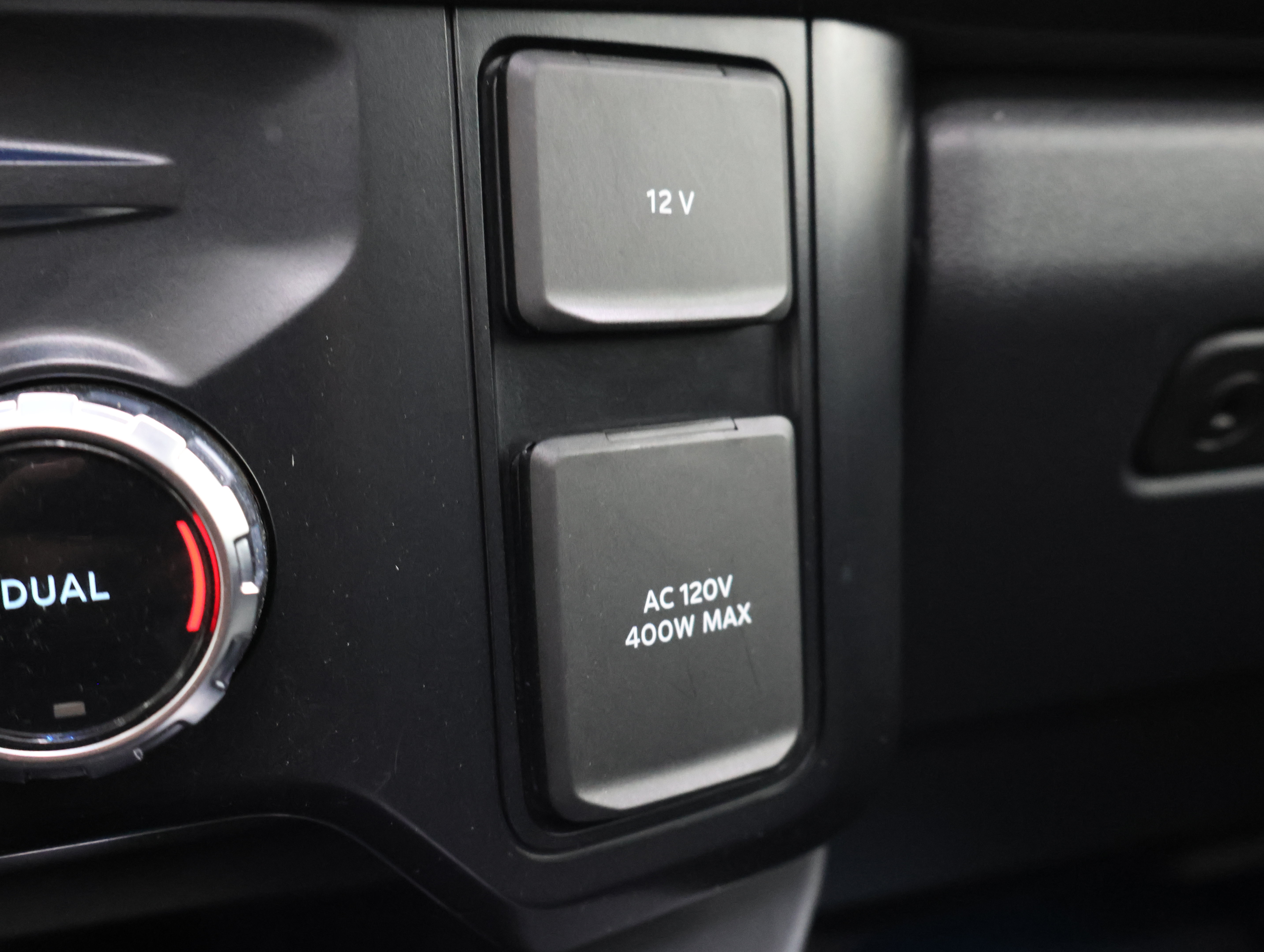 Used 2024 Ford F350 Lariat w/ Lariat Ultimate Package AWD/4WD image 52