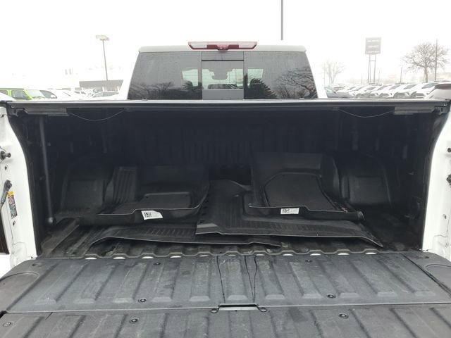 Used 2022 GMC Sierra 1500 AT4X image 35