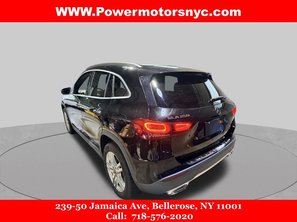 Used 2021 Mercedes-Benz GLA 250 4MATIC w/ Premium Package image 4