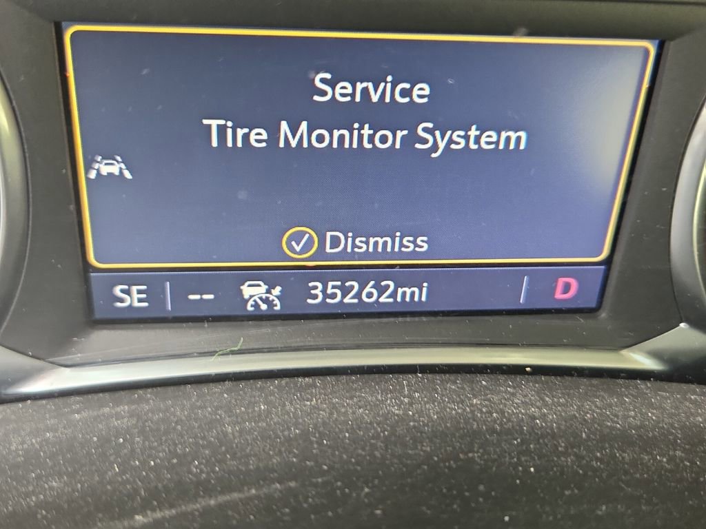 Used 2019 GMC Terrain Denali w/ Advanced Safety Package image 25