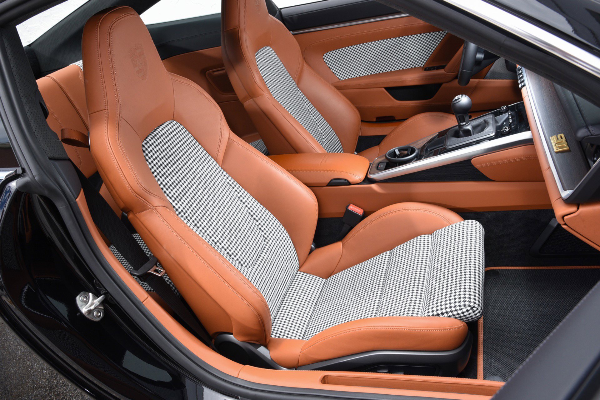 Used 2023 Porsche 911 Sport Classic RWD image 5