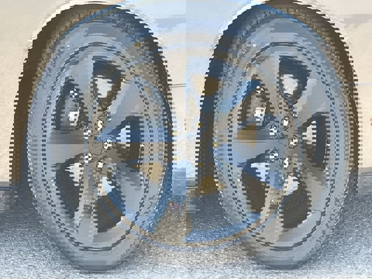 Used 2013 Dodge Challenger R/T Plus image 9