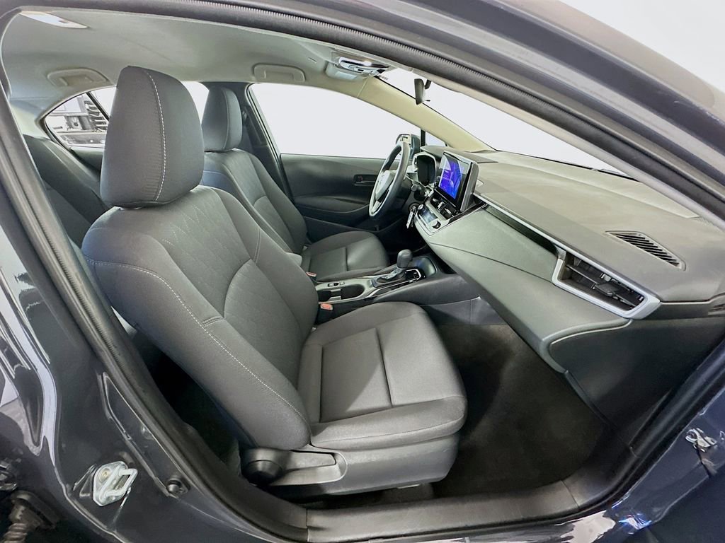 Used 2024 Toyota Corolla LE image 27