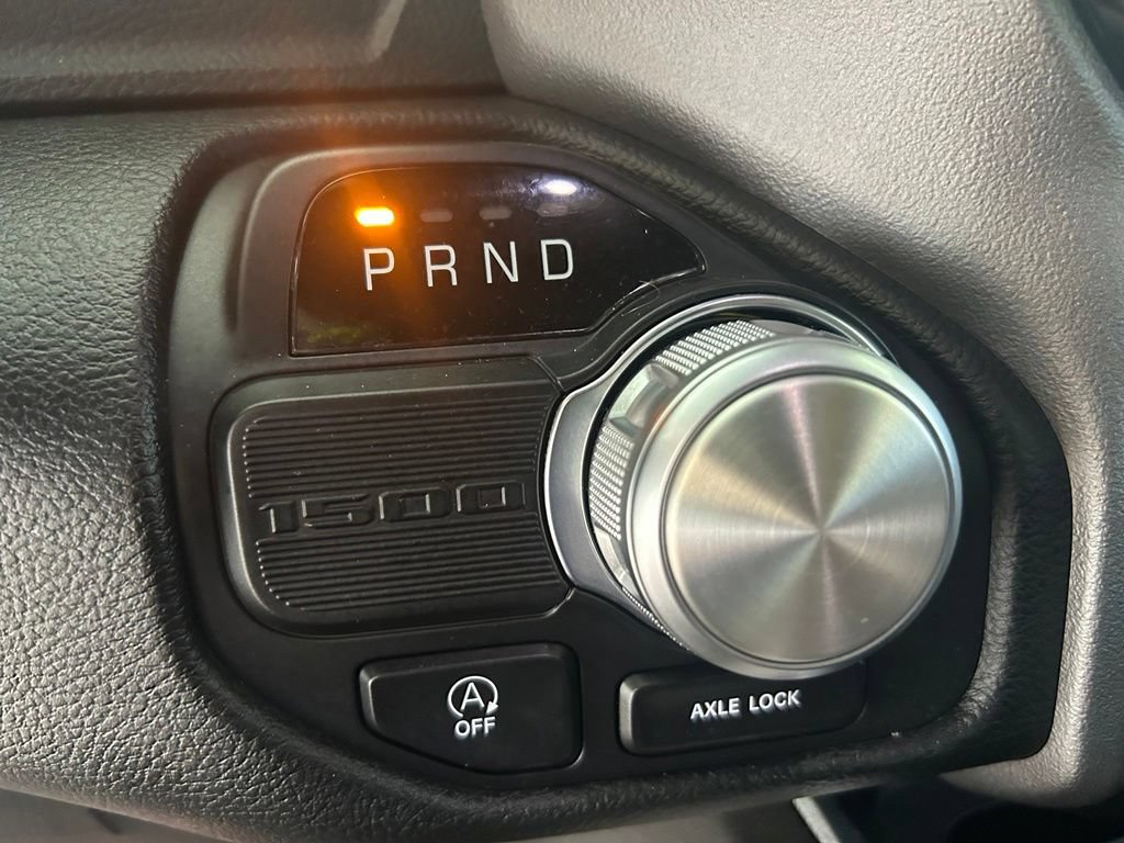 Used 2020 RAM 1500 Laramie RWD image 9