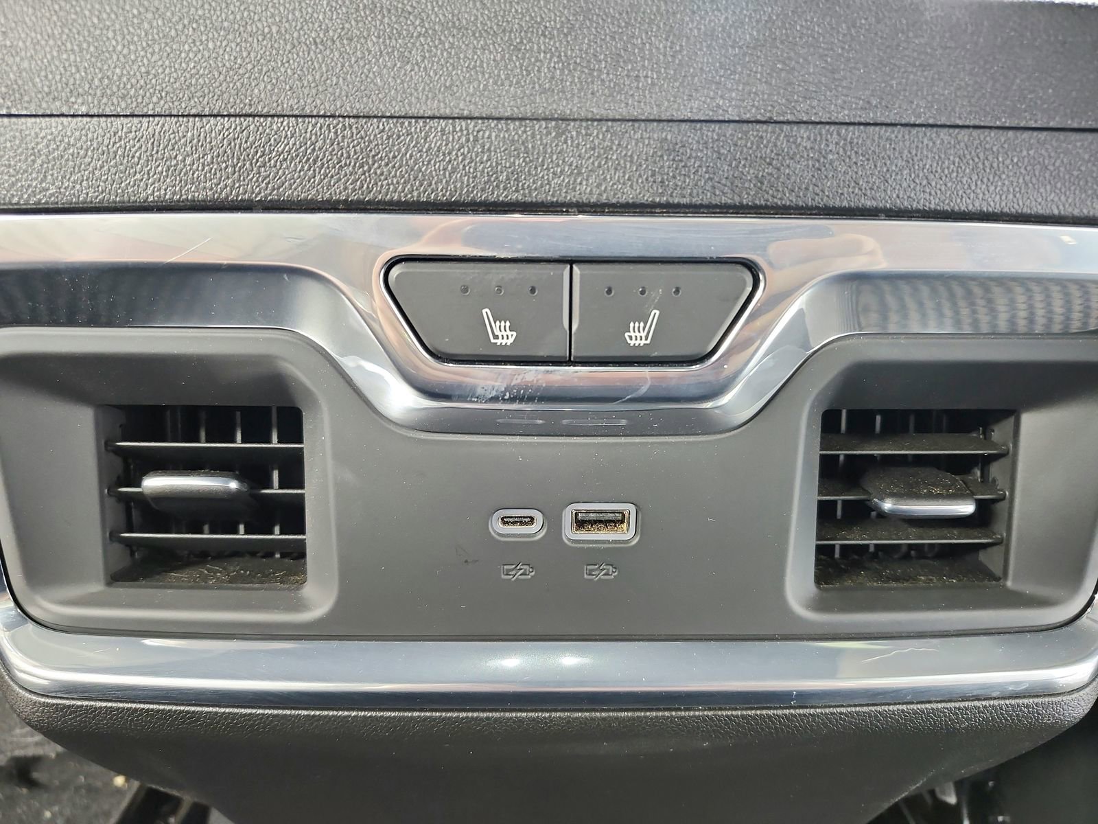 Used 2026 GMC Sierra 2500 Denali Ultimate image 42