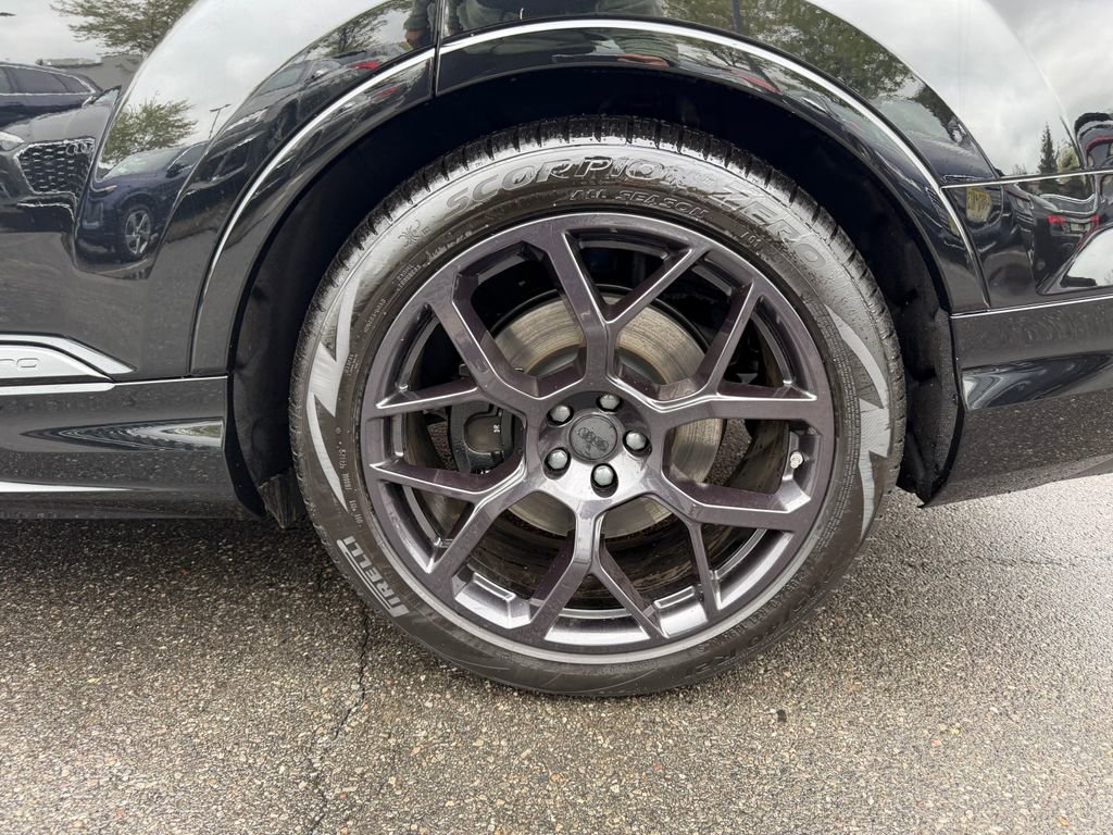 New 2026 Audi SQ7 Premium Plus AWD/4WD image 9