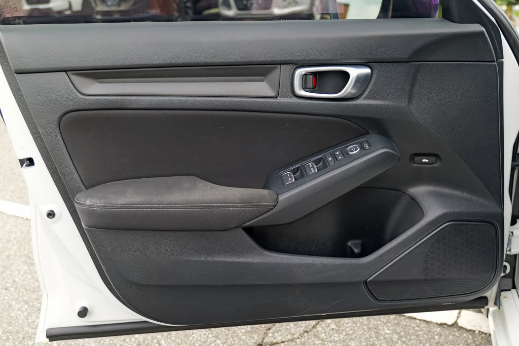 Used 2023 Honda Civic Sport image 16