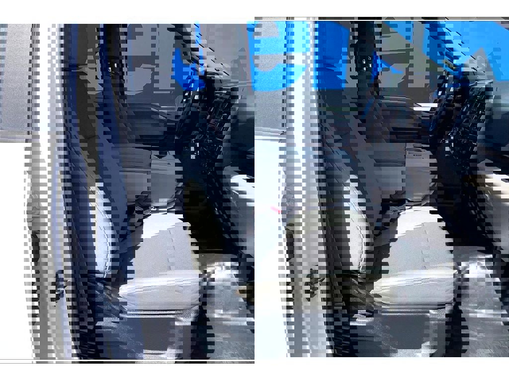 Used 2015 Ford F150 XL w/ Equipment Group 101A Mid image 8