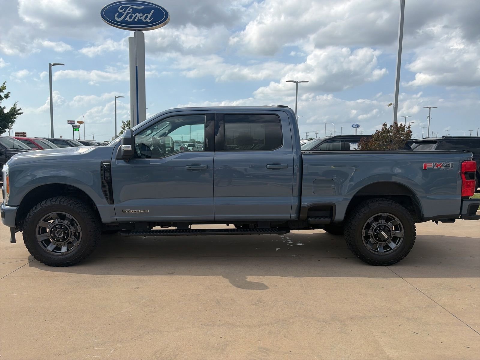 Used 2023 Ford F250 Lariat w/ Sport Appearance Package AWD/4WD video 2