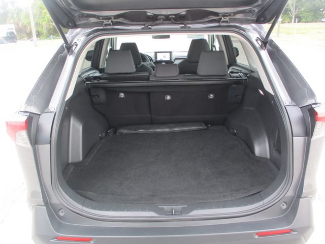 Used 2024 Toyota RAV4 XLE FWD image 16