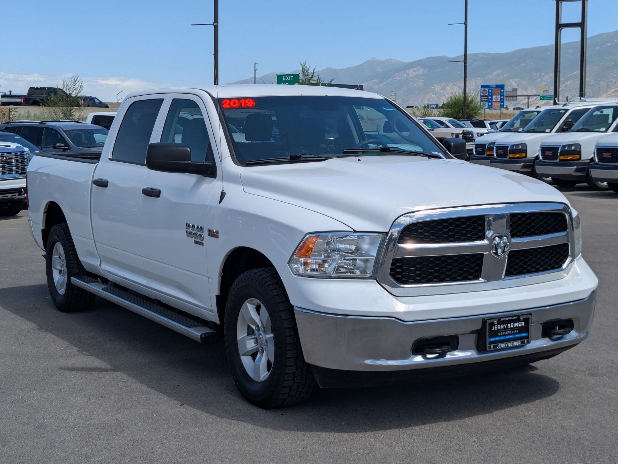 Used 2019 RAM 1500 Classic Tradesman AWD/4WD image 7