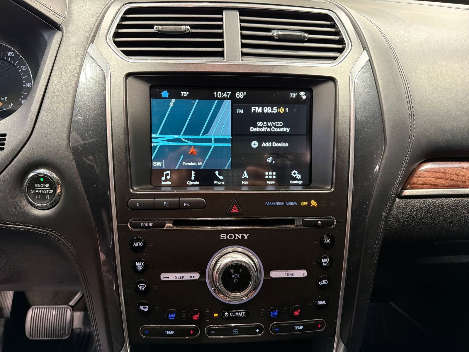Used 2018 Ford Explorer Platinum image 32