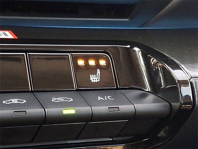 Used 2025 Toyota Prius AWD image 21