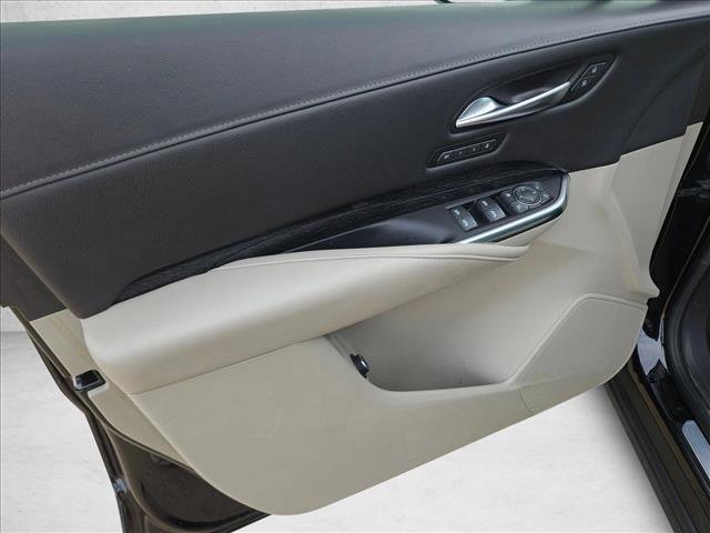 Used 2023 Cadillac XT4 Premium Luxury image 12