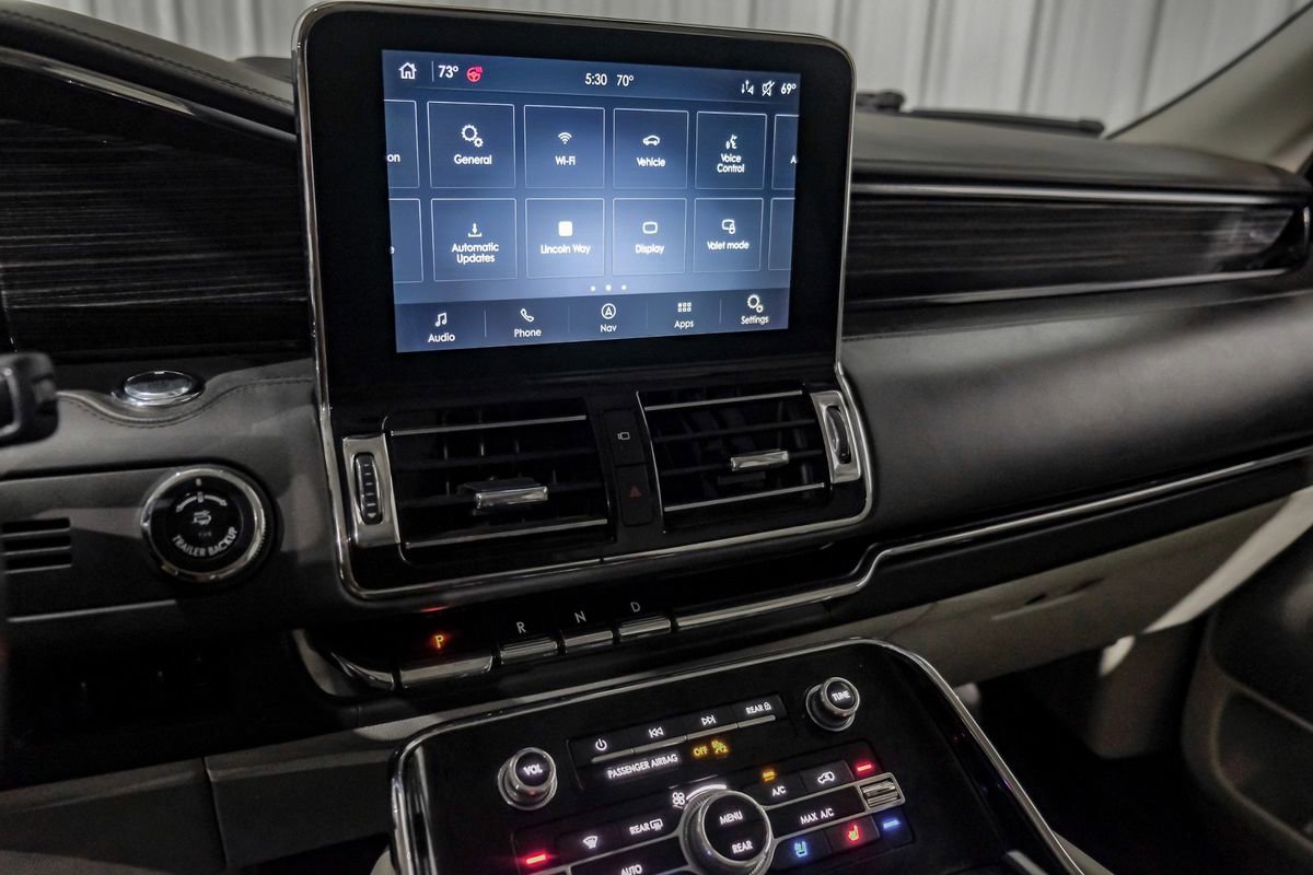 Used 2021 Lincoln Navigator L Black Label w/ Cargo Convenience Package image 26