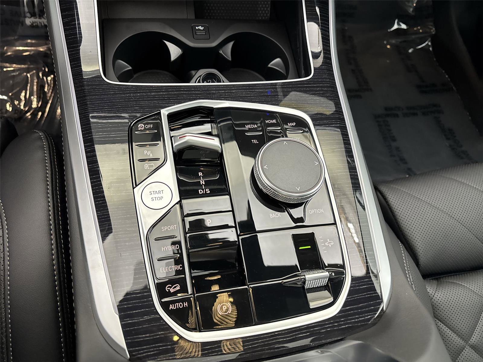 New 2026 BMW X5 xDrive50e w/ M Sport Package image 23