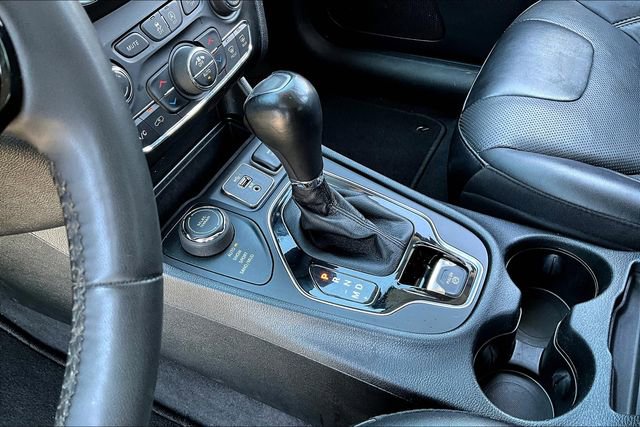 Used 2023 Jeep Cherokee Altitude Lux image 15