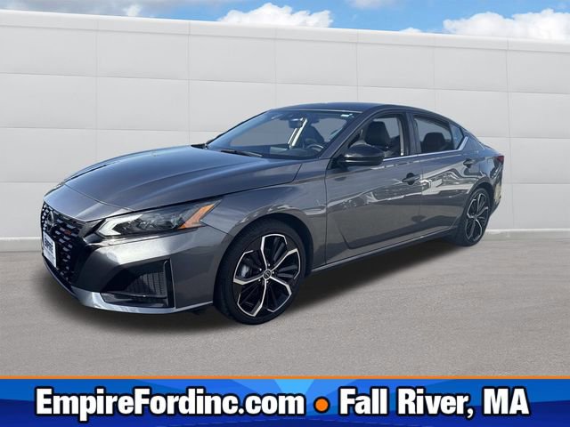 Used 2024 Nissan Altima 2.5 SR image 1