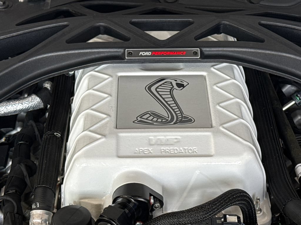 Used 2020 Ford Mustang Shelby GT500 w/ Carbon Fiber Track Pack RWD image 31