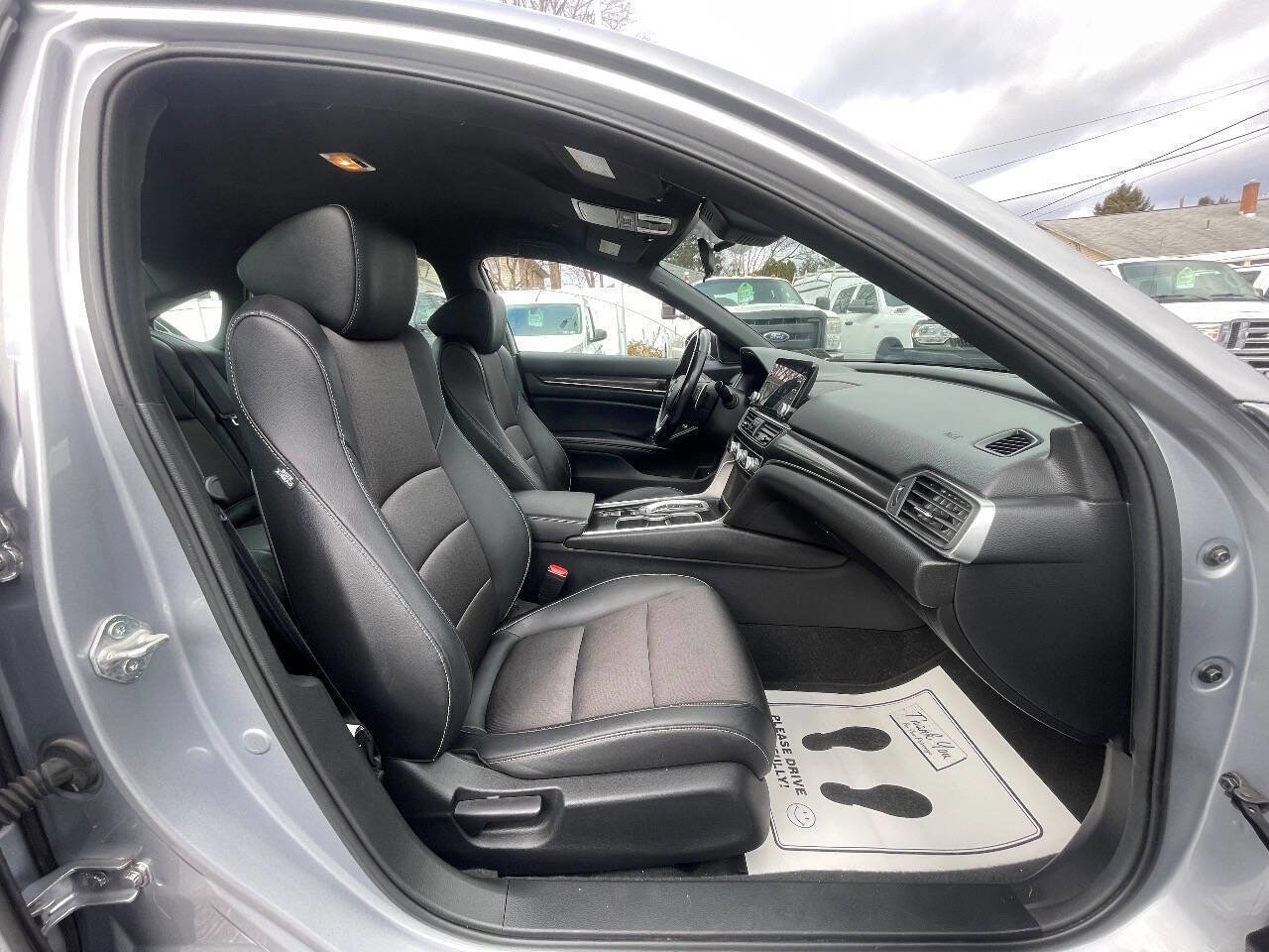 Used 2022 Honda Accord Sport image 32