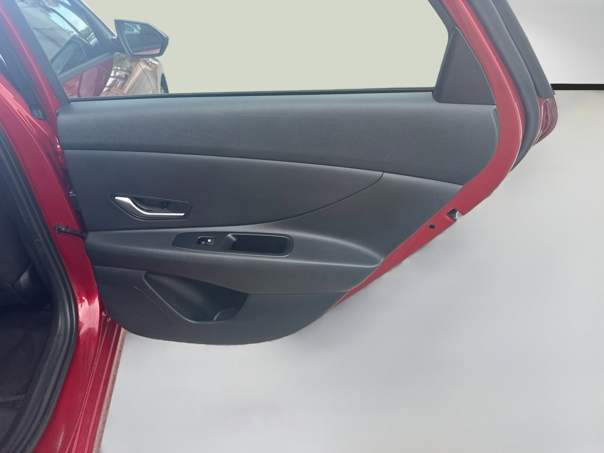 Used 2024 Hyundai Elantra SEL FWD image 27