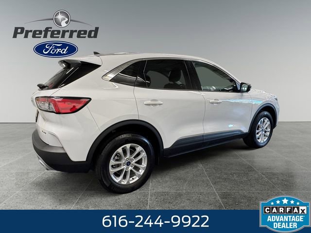 Used 2022 Ford Escape SE w/ Convenience Package AWD/4WD image 3