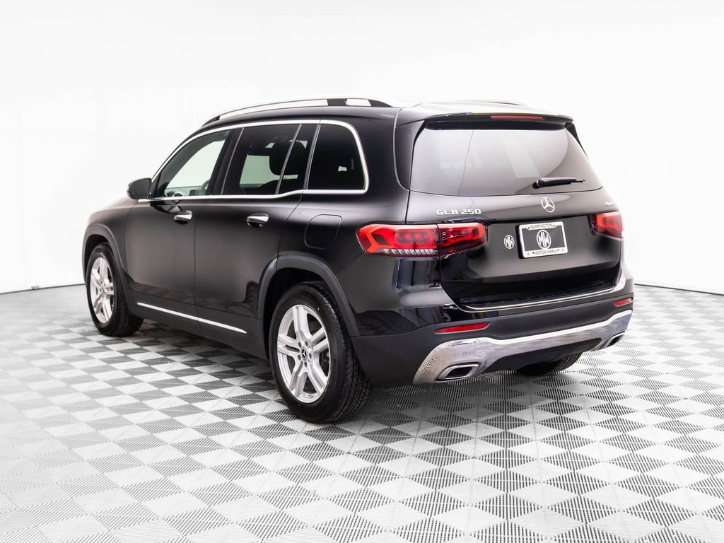 Used 2023 Mercedes-Benz GLB 250 4MATIC image 3