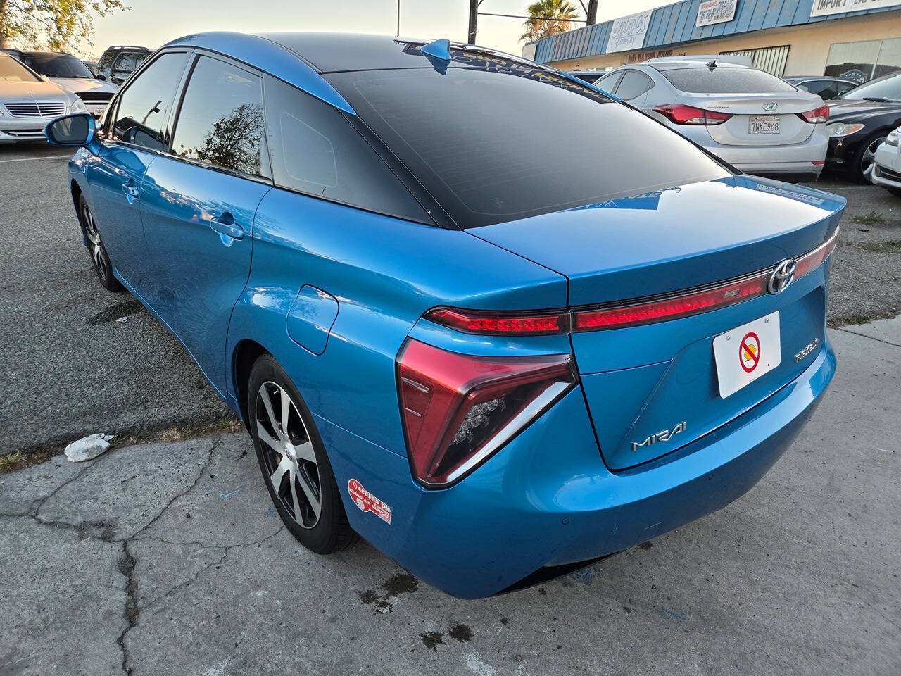 Used 2018 Toyota Mirai FWD image 17