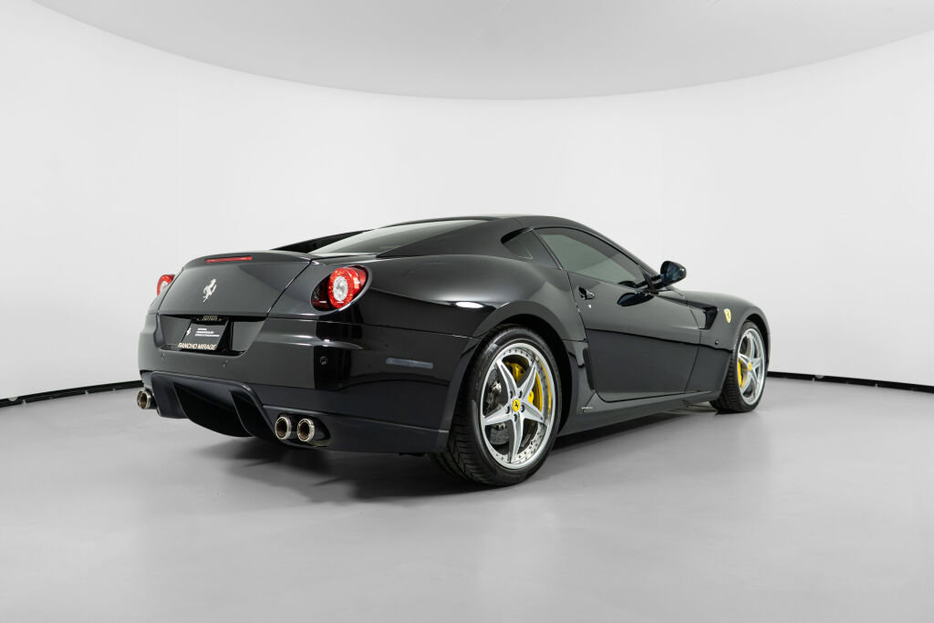 Used 2010 Ferrari 599 GTB Fiorano image 2