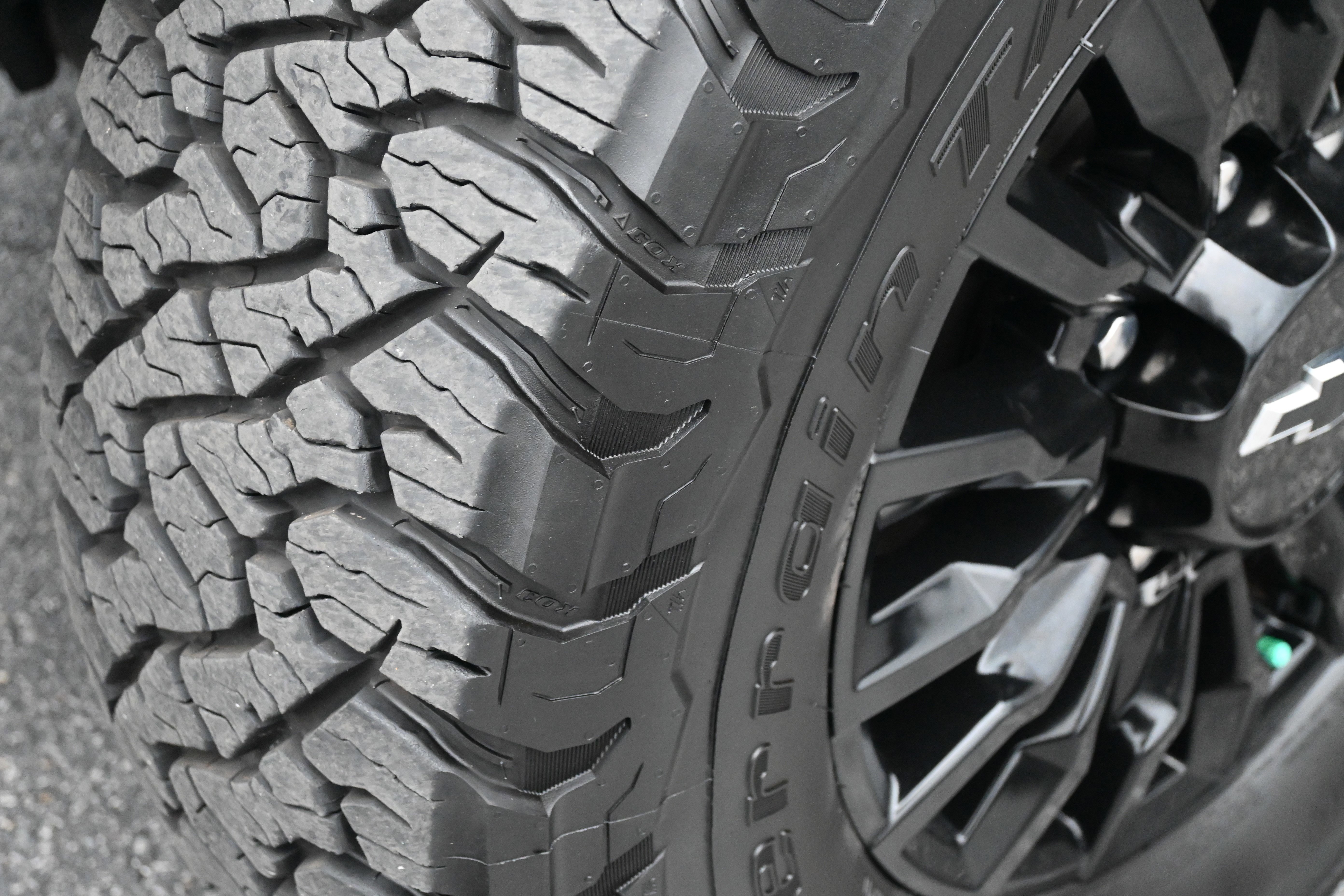 Used 2023 Chevrolet Silverado 2500 LTZ w/ LTZ Plus Package image 14