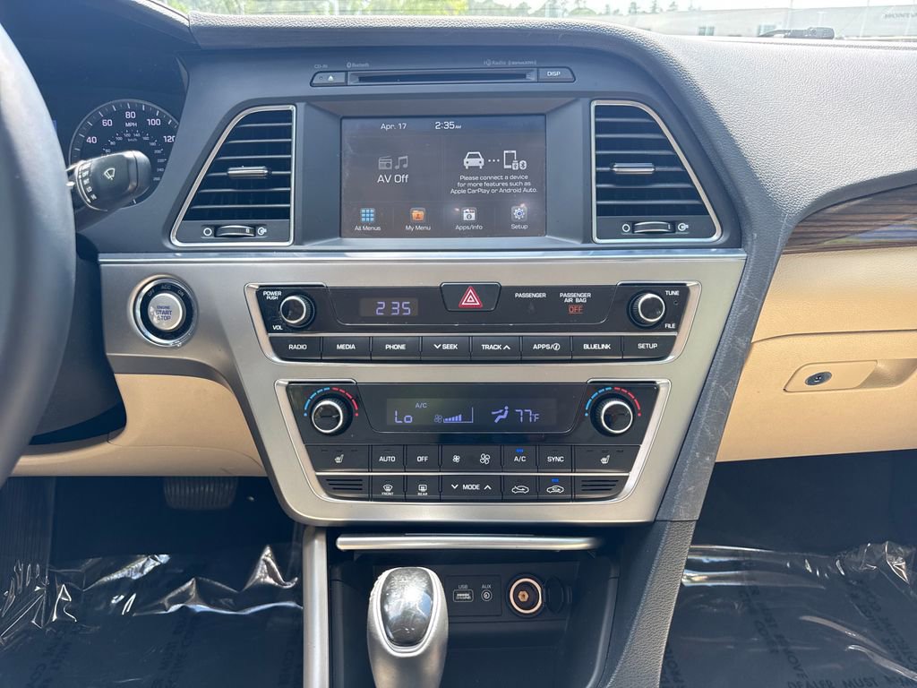 Used 2017 Hyundai Sonata Limited image 18