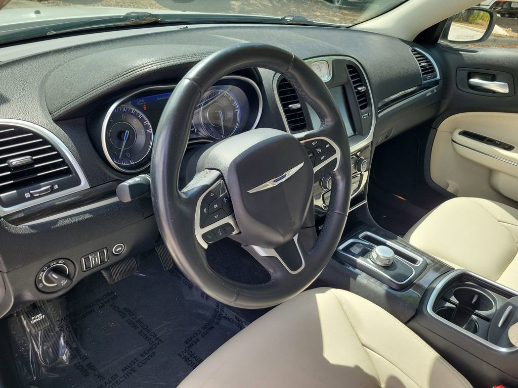 Used 2016 Chrysler 300 Limited w/ Driver Convenience Group image 22