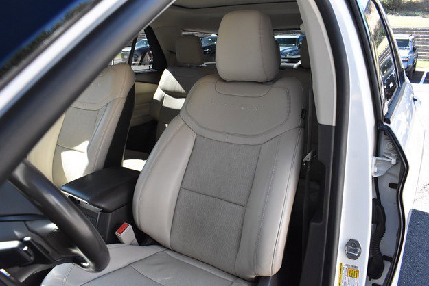 Used 2020 Ford Explorer Platinum image 17