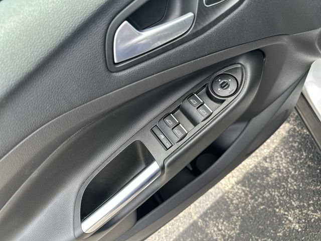 Used 2017 Ford Escape Titanium AWD/4WD image 17