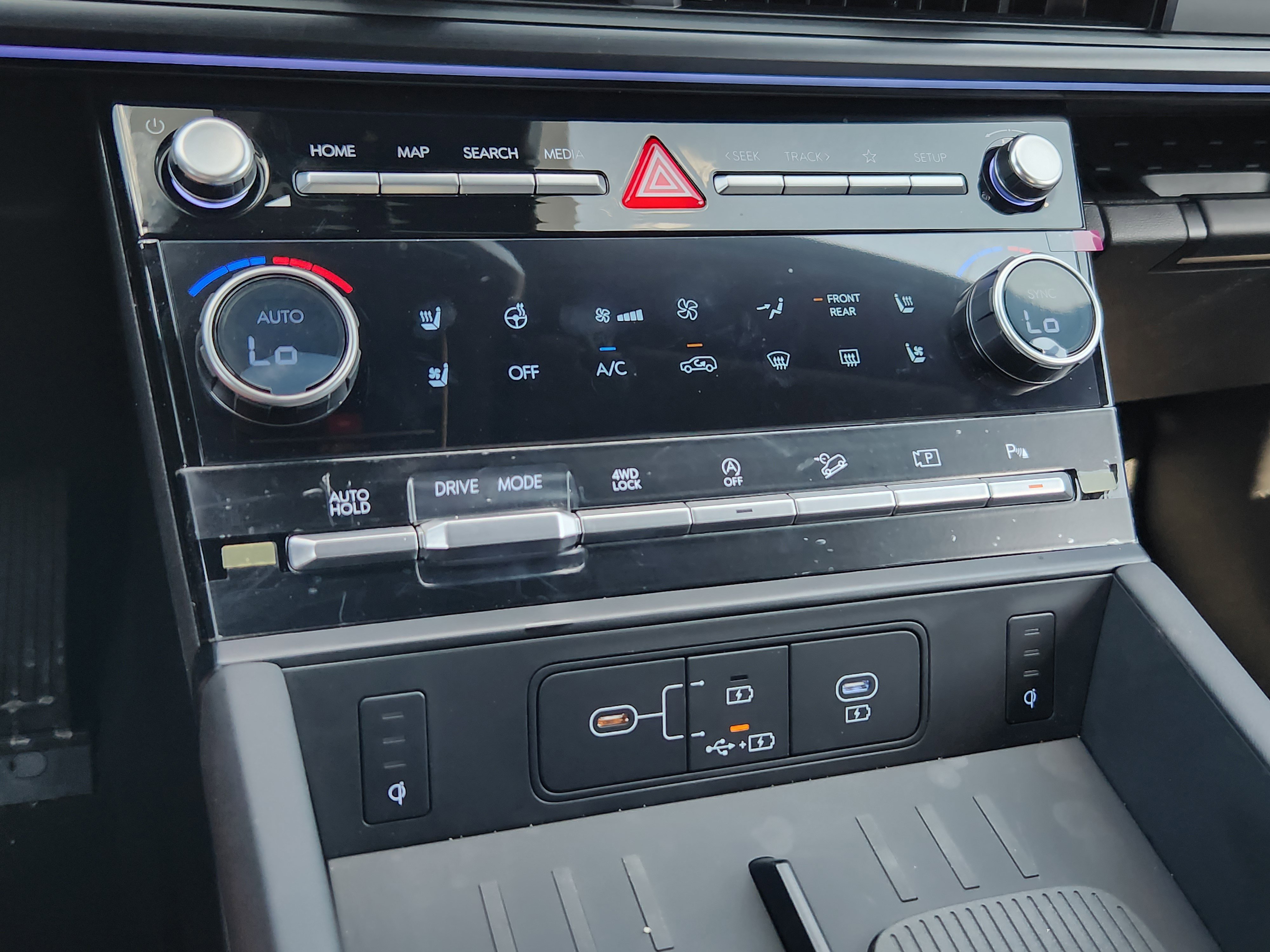 New 2026 Hyundai Santa Fe Calligraphy AWD/4WD image 28