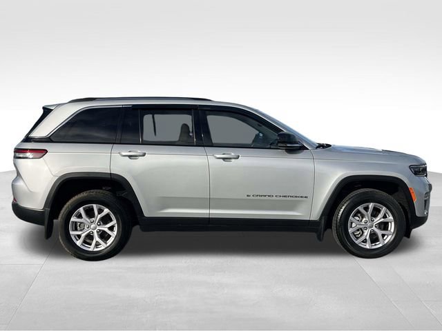Used 2022 Jeep Grand Cherokee Limited w/ MOPAR Finishing Package image 8
