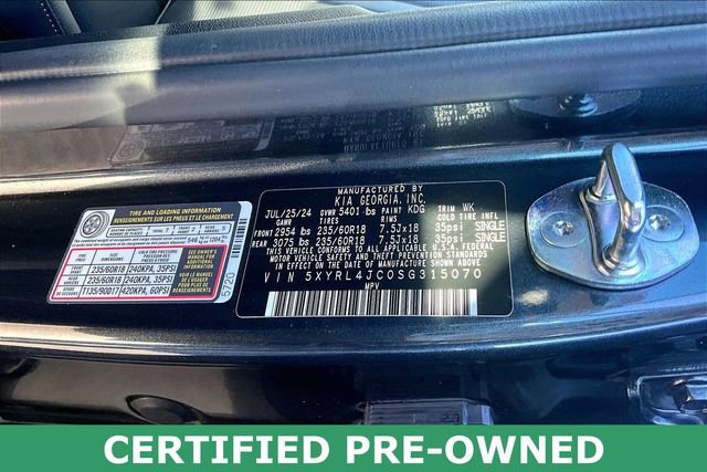 Certified 2025 Kia Sorento S image 31