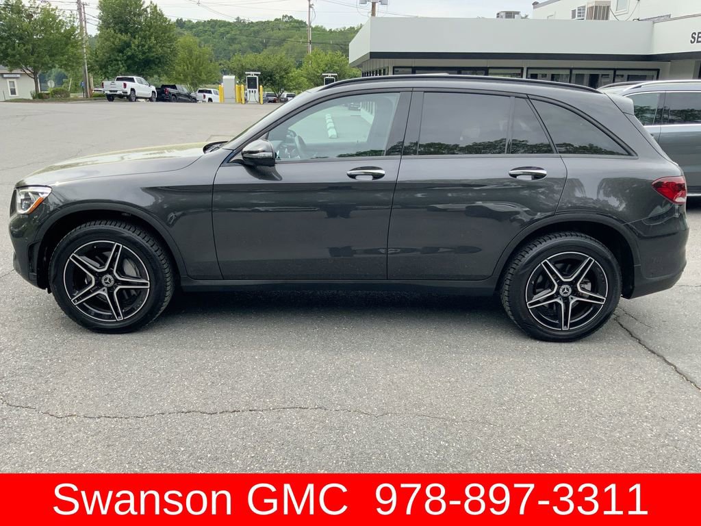 Used 2021 Mercedes-Benz GLC 300 4MATIC w/ AMG Line image 37