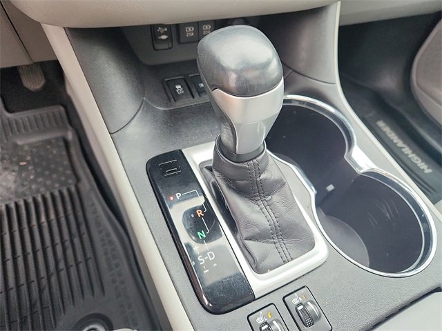 Used 2018 Toyota Highlander XLE image 15