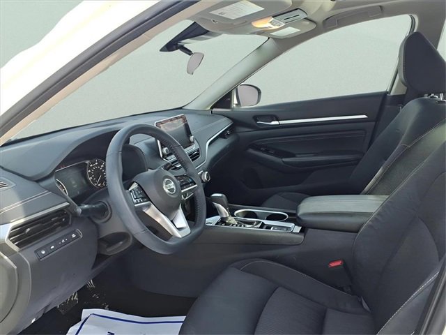 Used 2021 Nissan Altima 2.5 SV w/ SV Premium Package image 10