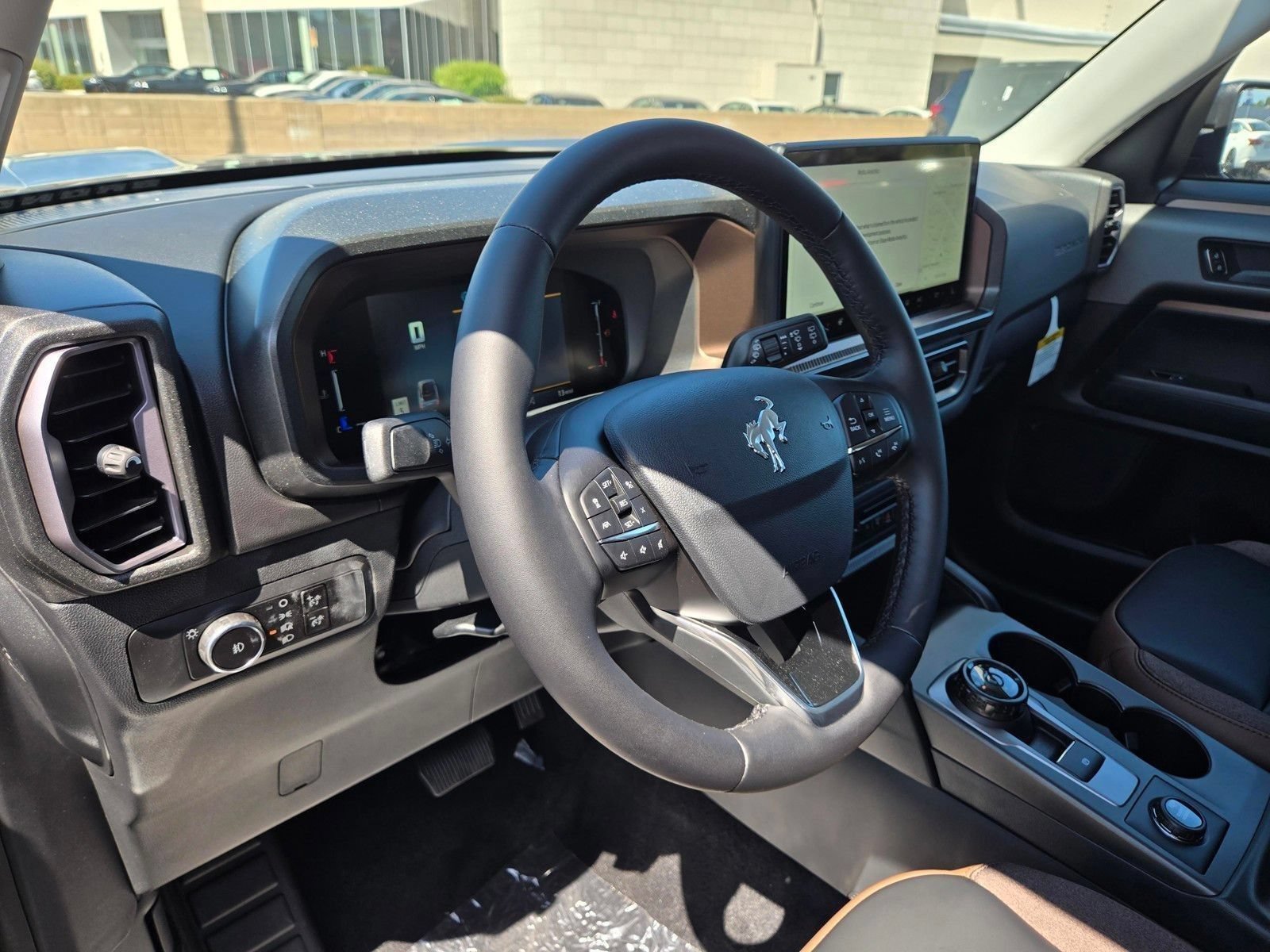 New 2026 Ford Bronco Sport Outer Banks w/ Outer Banks Tech Package+ AWD/4WD image 11
