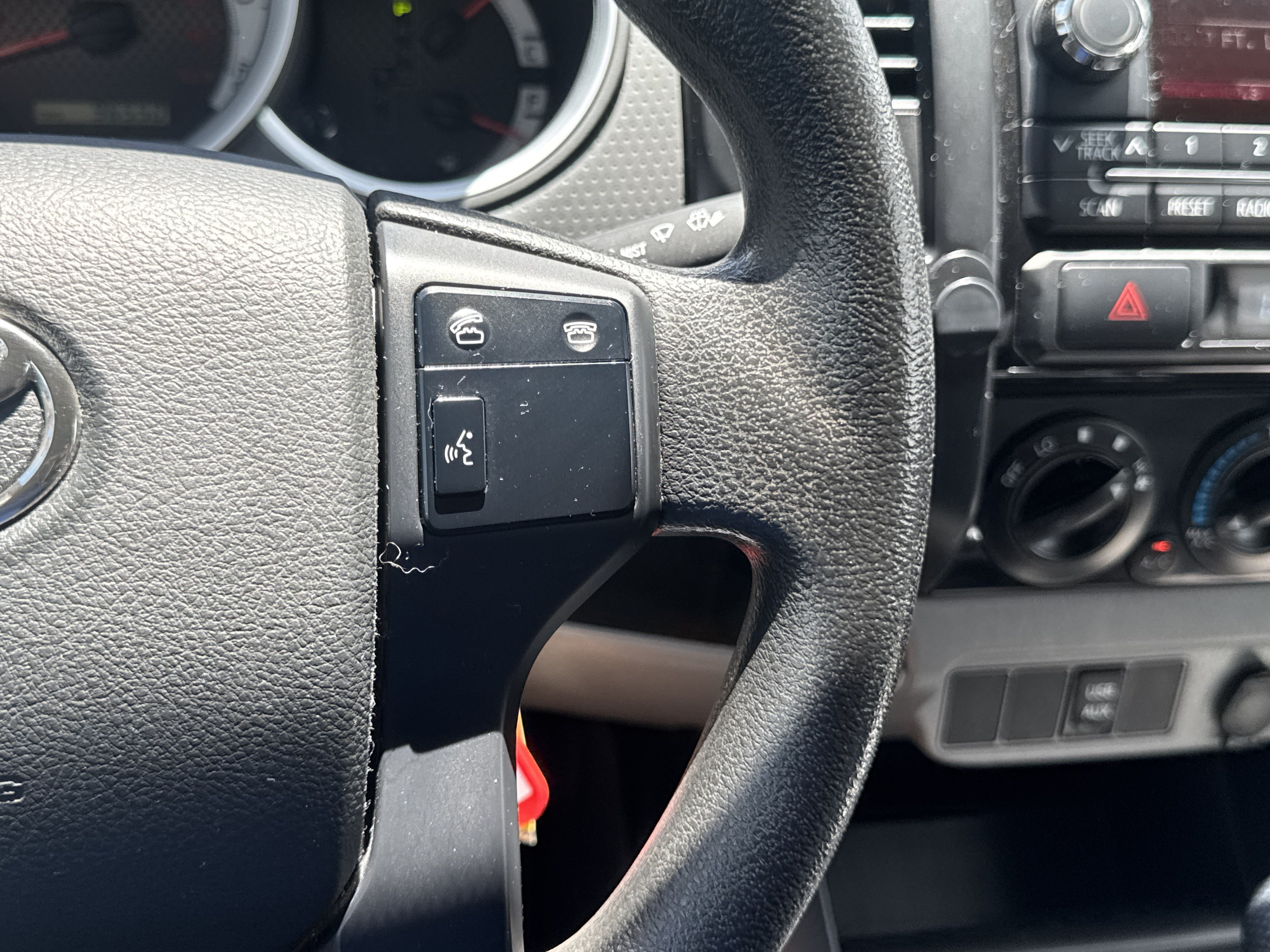 Used 2012 Toyota Tacoma PreRunner RWD image 15