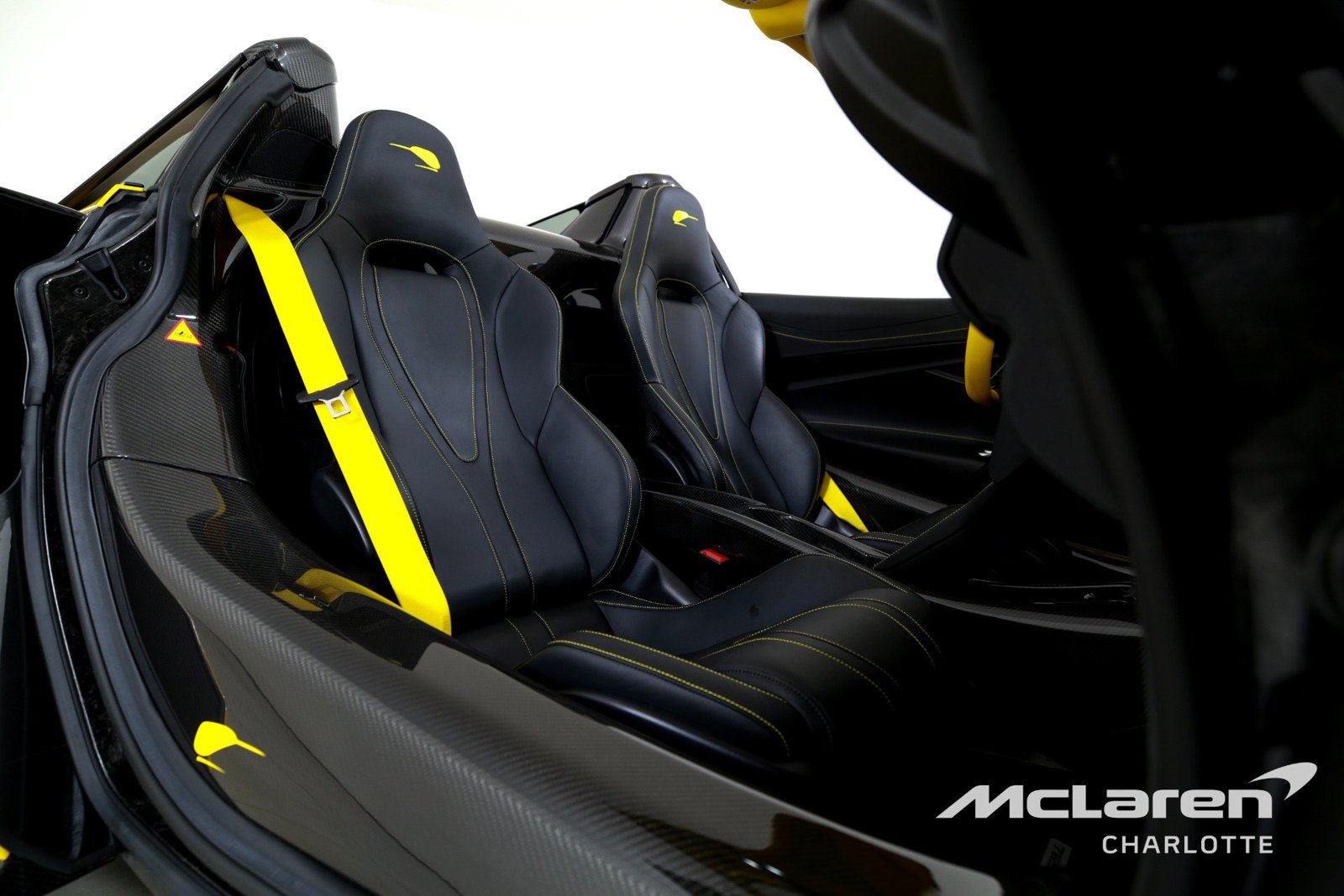 Used 2022 McLaren 765LT RWD image 20