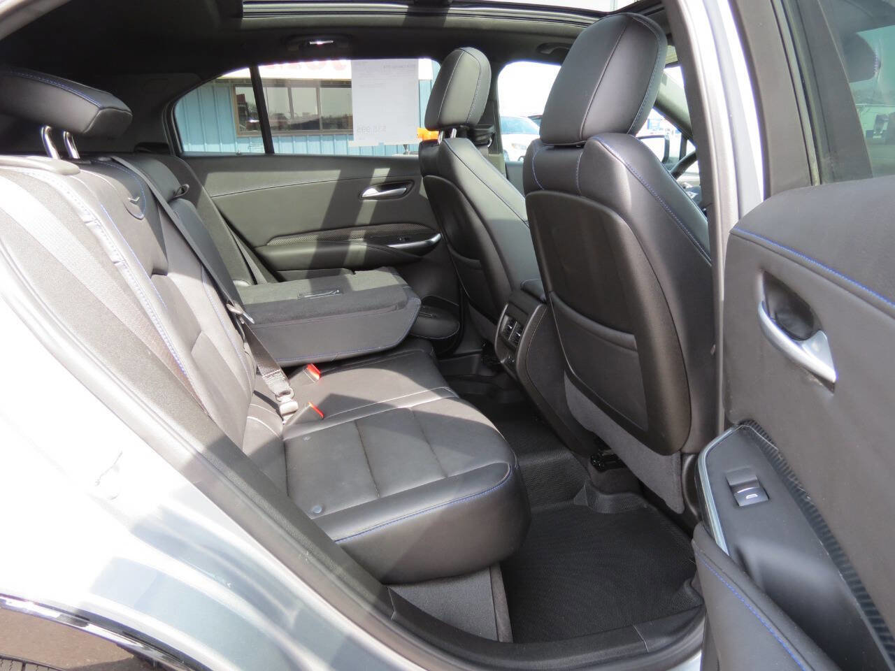 Used 2024 Cadillac XT4 Sport w/ Cold Weather Package image 9